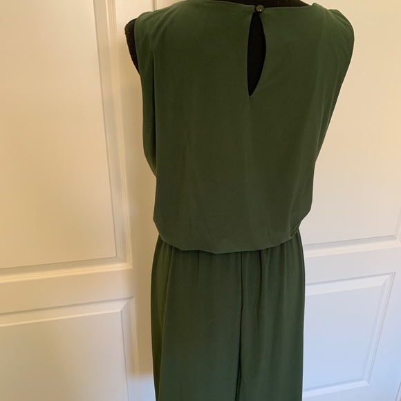 💚🫒🦖 Super CUTE Green Dress 🦖🫒💚 - Picture 9 of 16